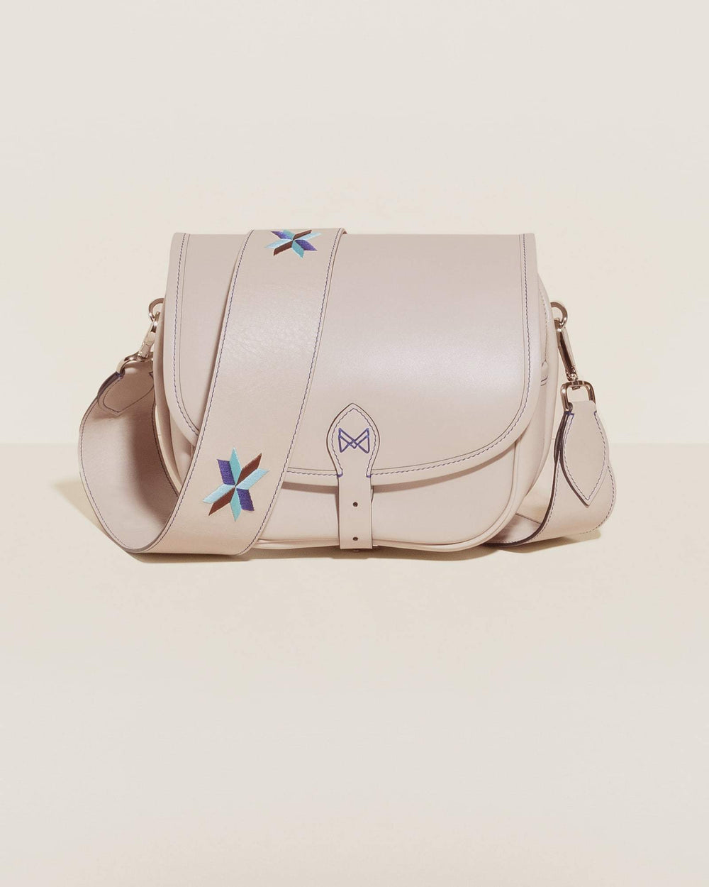 packshot_open